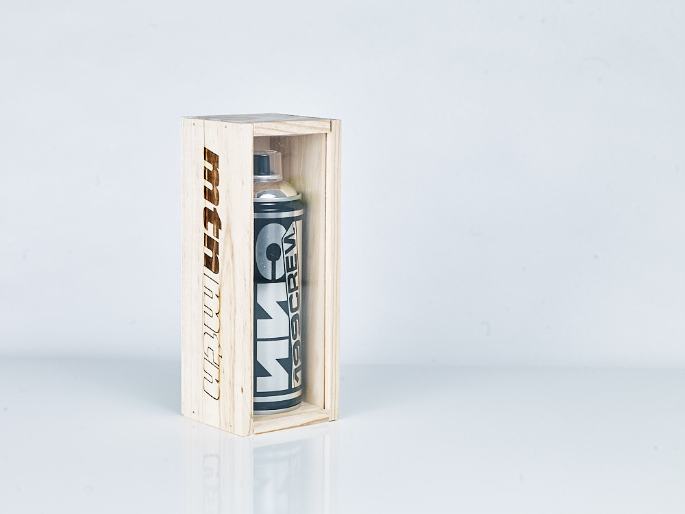 Spraycan CNN199 in wood box